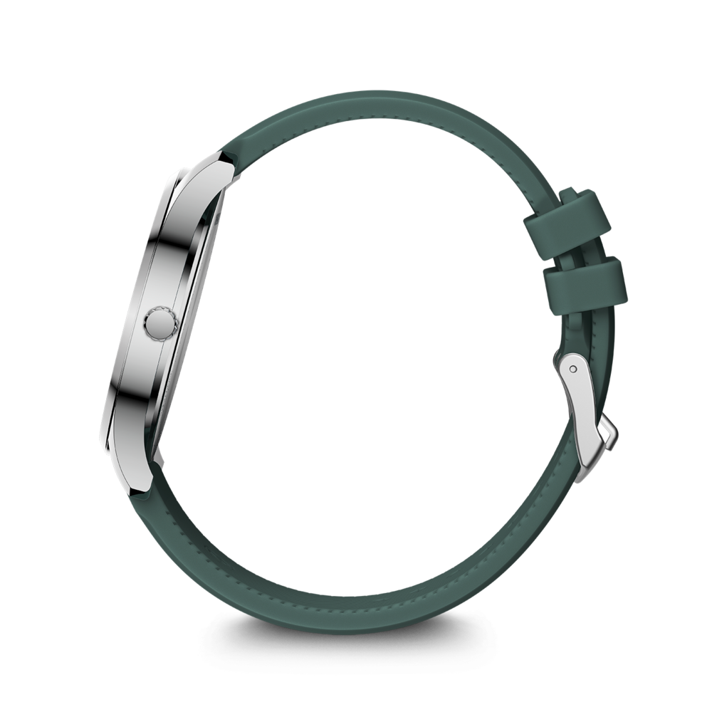 Eine silberne Uhr mit einem grünen Armband auf weißem Hintergrund.
